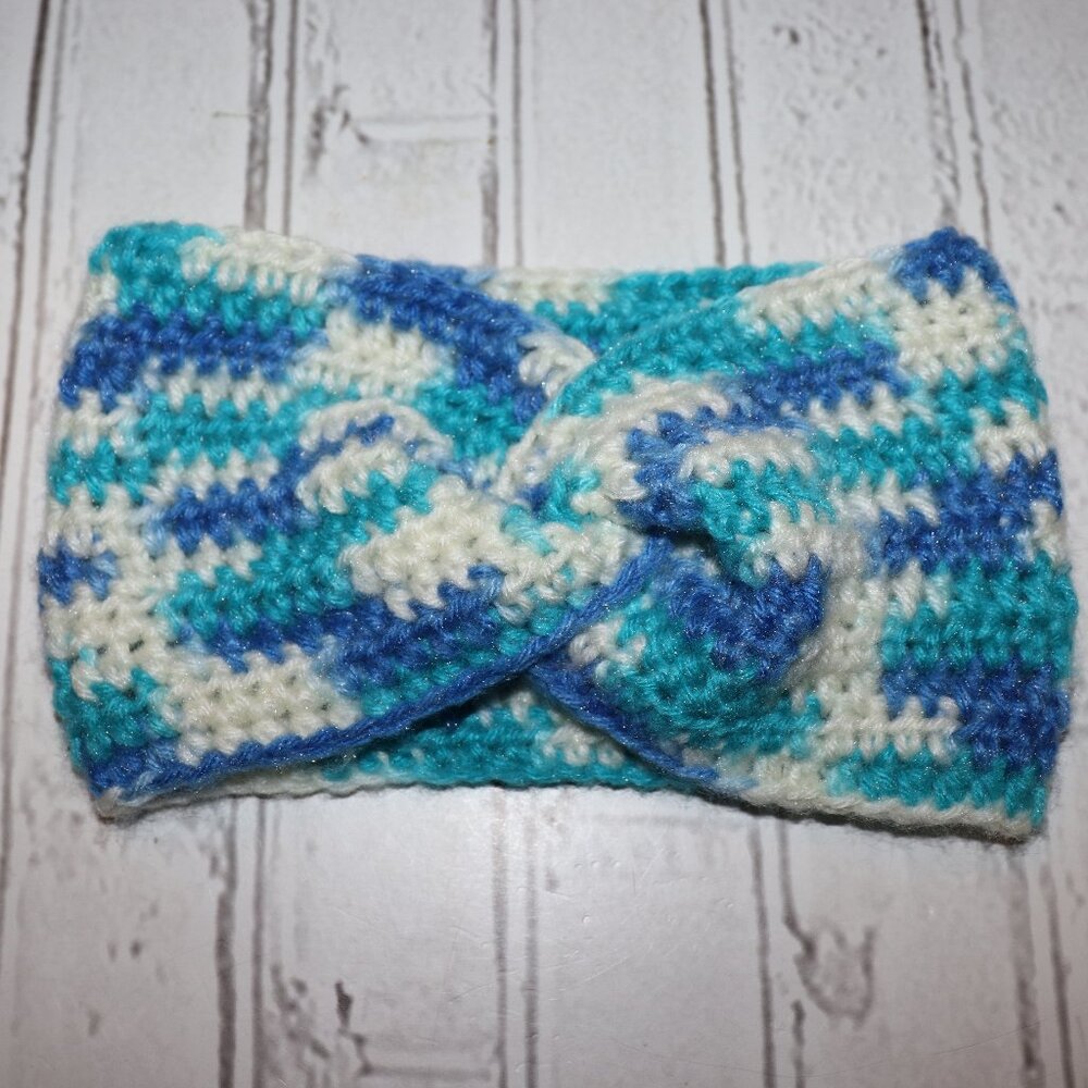💙🤍 Crochet Headband – Blue & Cream · Handmade · One Size